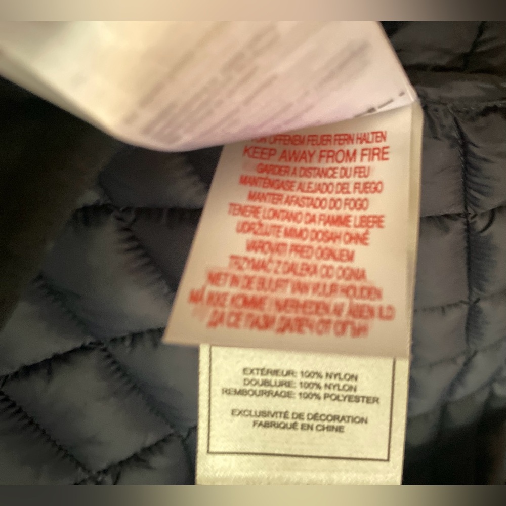 Reebok Navy Quilted Jacket L/G ( 14-16) - Picture 6 of 16